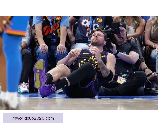 湖人再遭重创里夫斯伤情未明东契奇缺阵前景愈发艰难